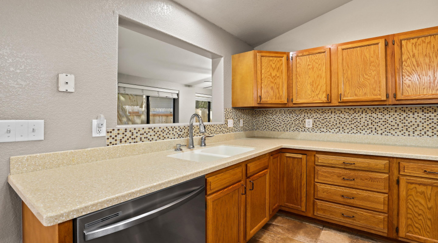 Kitchen (2)