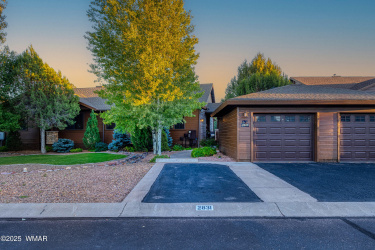 007_photo7_2831_villa_loop_sl_chuck_381