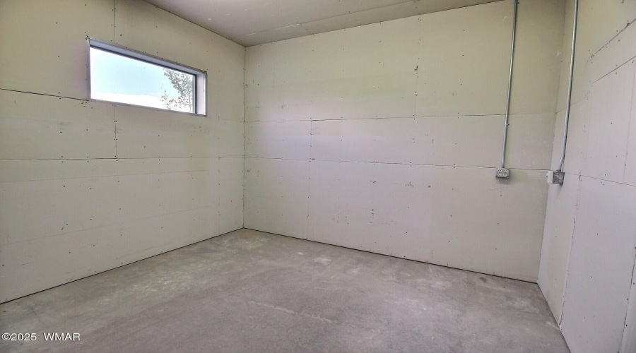 Garage- Extra Room