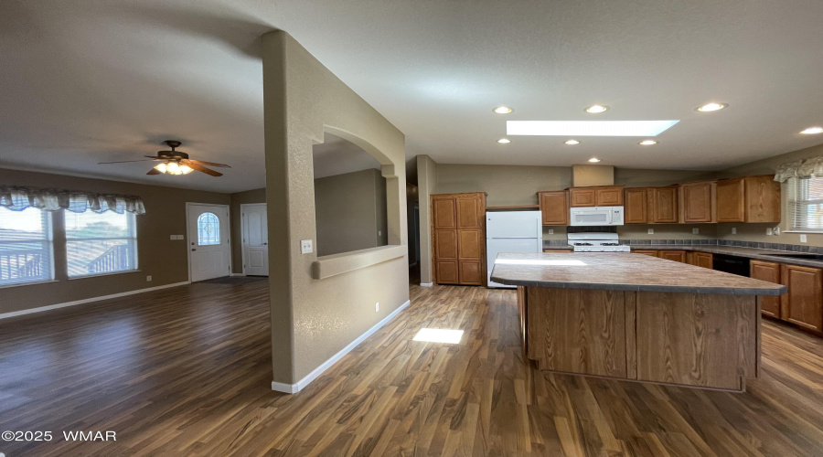 121 W. 10th, Eagar