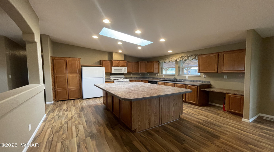 121 W. 10th, Eagar
