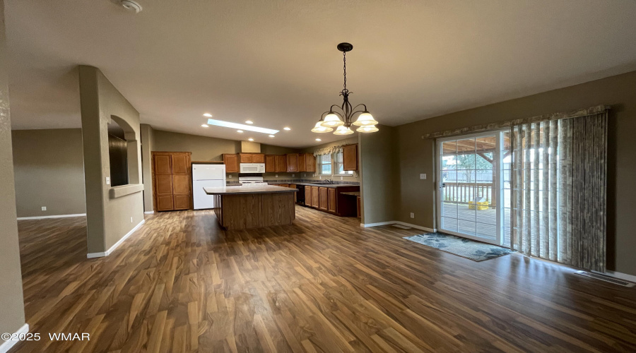 121 W. 10th, Eagar