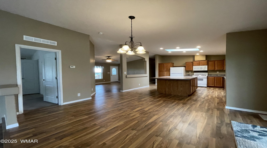 121 W. 10th, Eagar