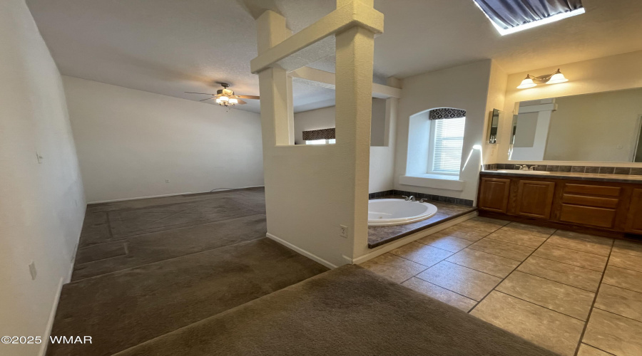 121 W. 10th, Eagar