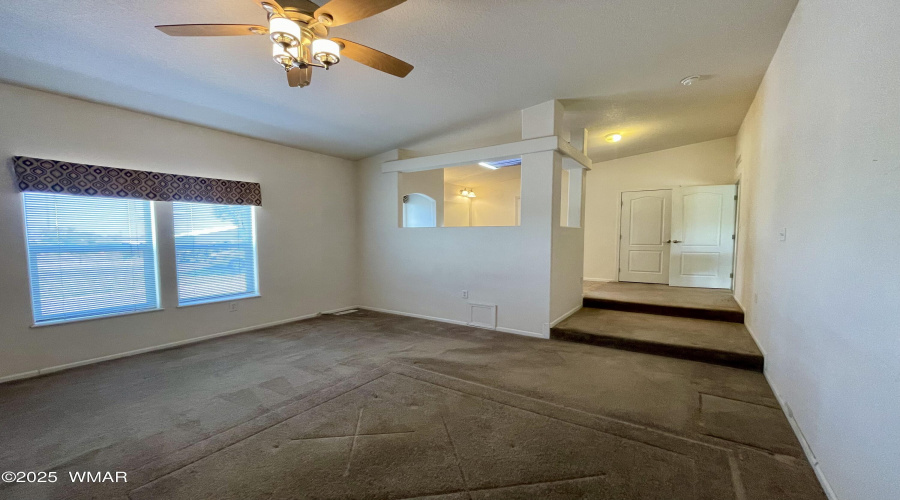 121 W. 10th, Eagar