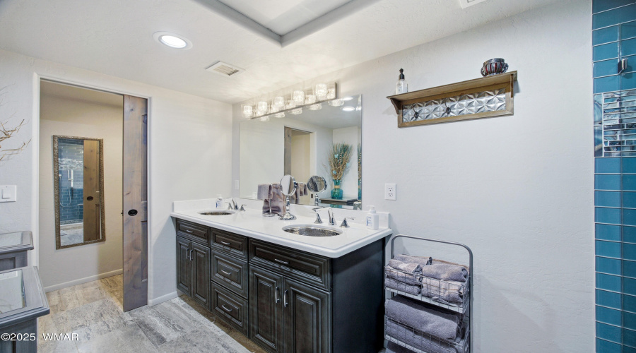 Main bathroom