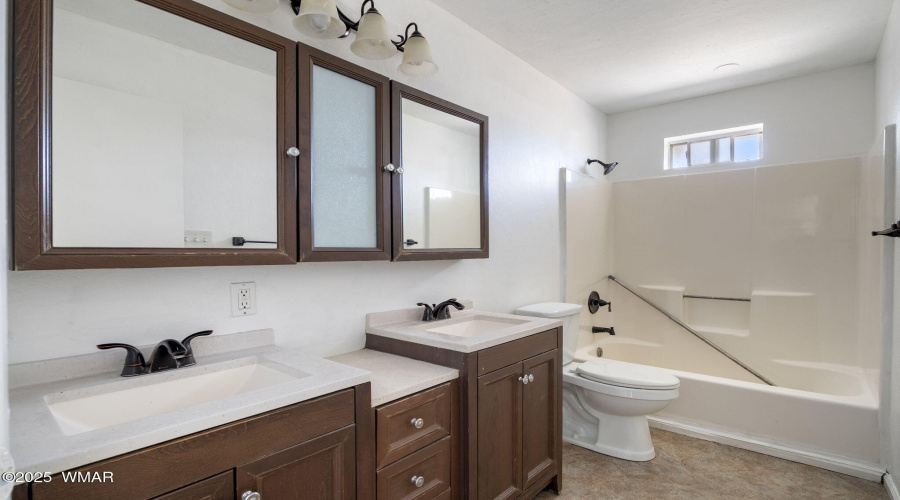 428SElCajonCir-EagarAZ-20