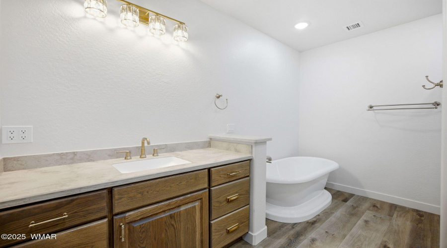 Primary bath