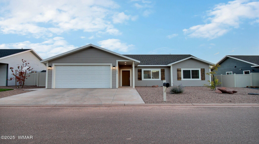 1033 E Adams St.