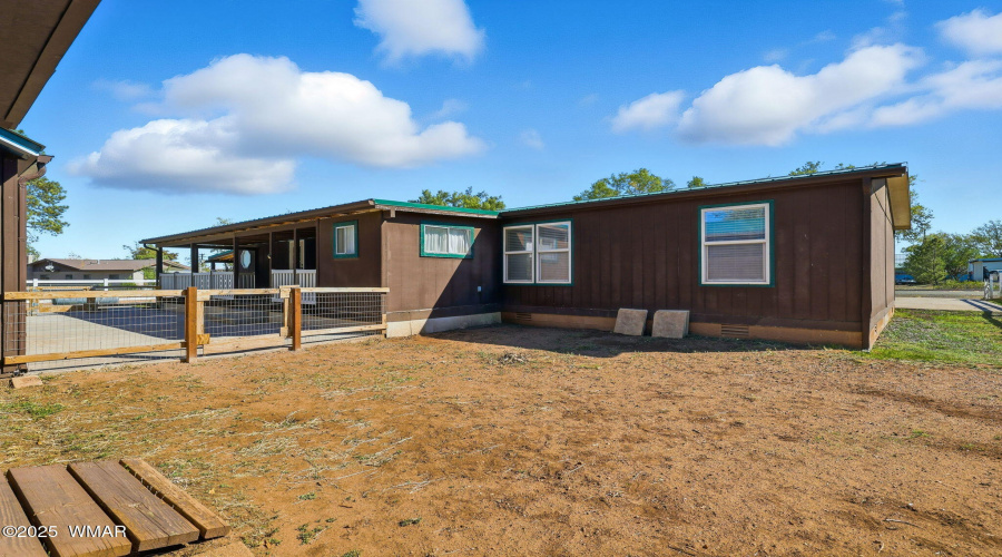 115NPimaDr-SpringervilleAZ-Exteriors-9