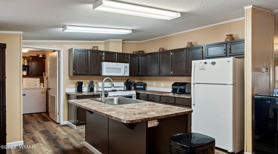 115NPimaDr-Springerville-AZ-Interiors-6