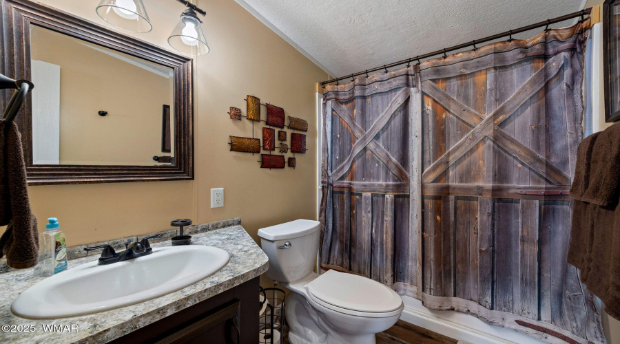 115NPimaDr-Springerville-AZ-Interiors-16