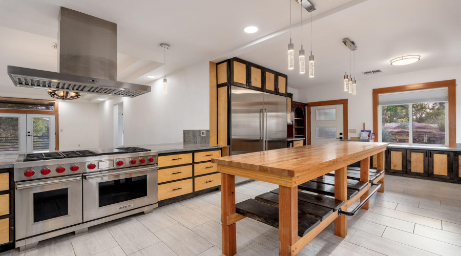 203 S Crescent Moon - 13