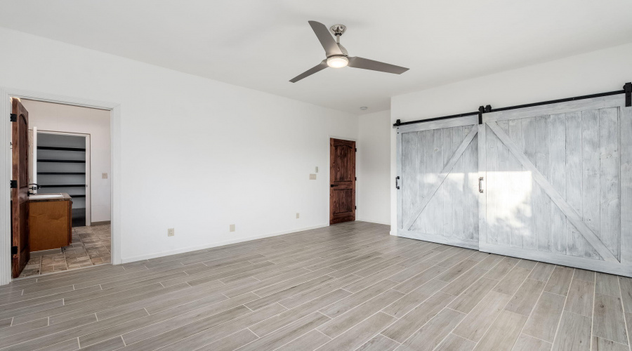 203 S Crescent Moon - 31