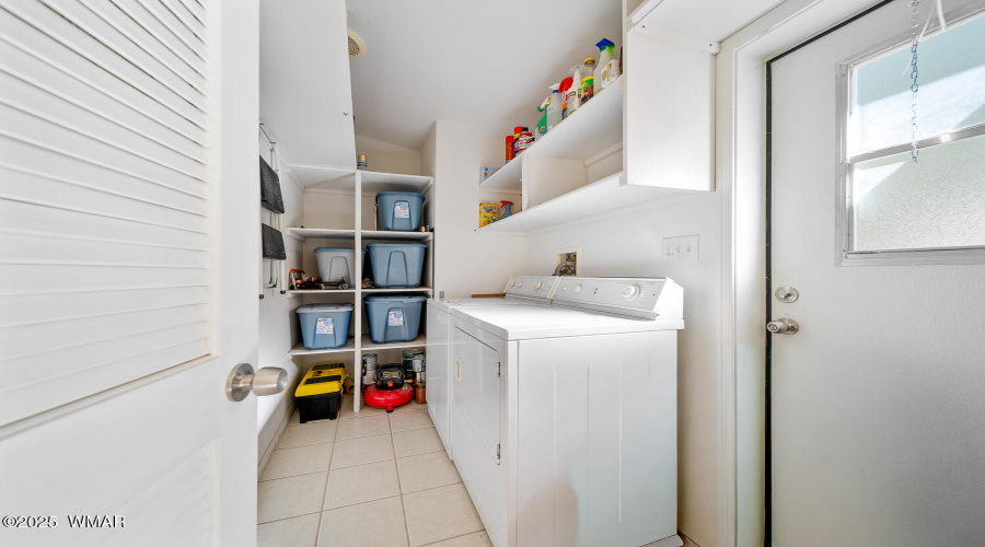 Laundry with Storage