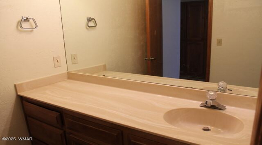 downstairs bathroom vanity - Copy