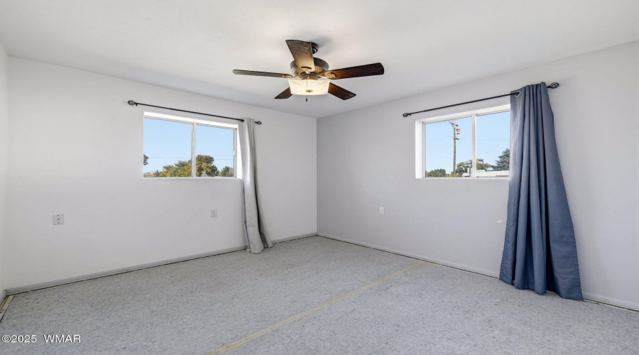 85NButlerSt-EagarAZ-16