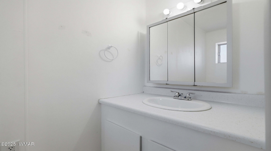 85NButlerSt-EagarAZ-15