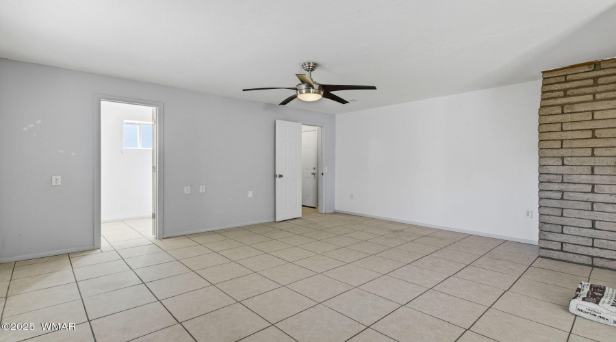 85NButlerSt-EagarAZ-6