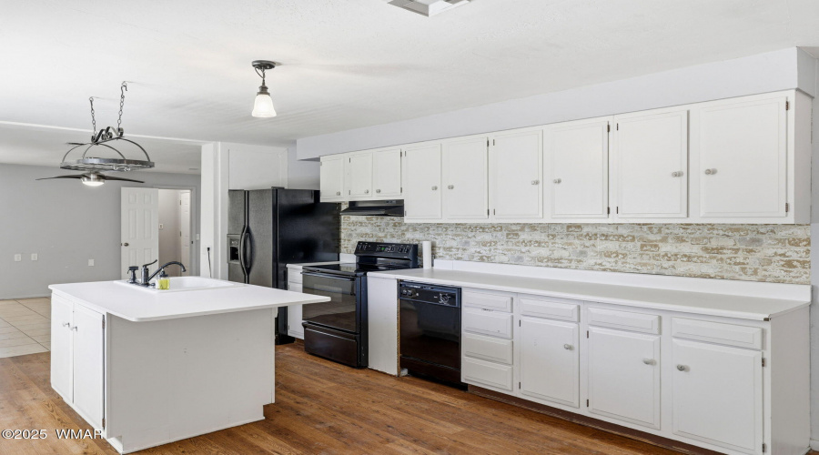 85NButlerSt-EagarAZ-4