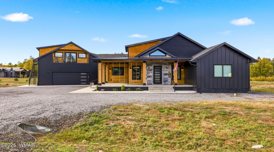 1620STorreonLakesDr-ShowLowAZ-Exterior-3