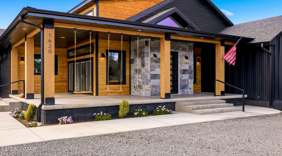 1620STorreonLakesDr-ShowLowAZ-Exterior-4